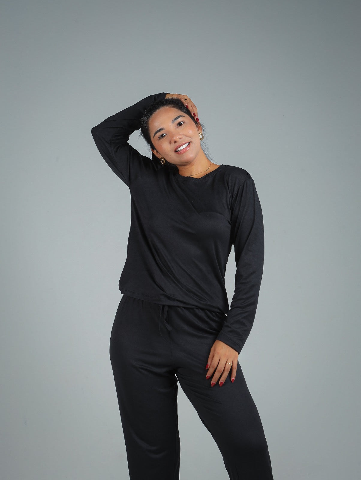 PIJAMA LONGO - PRETO LISO