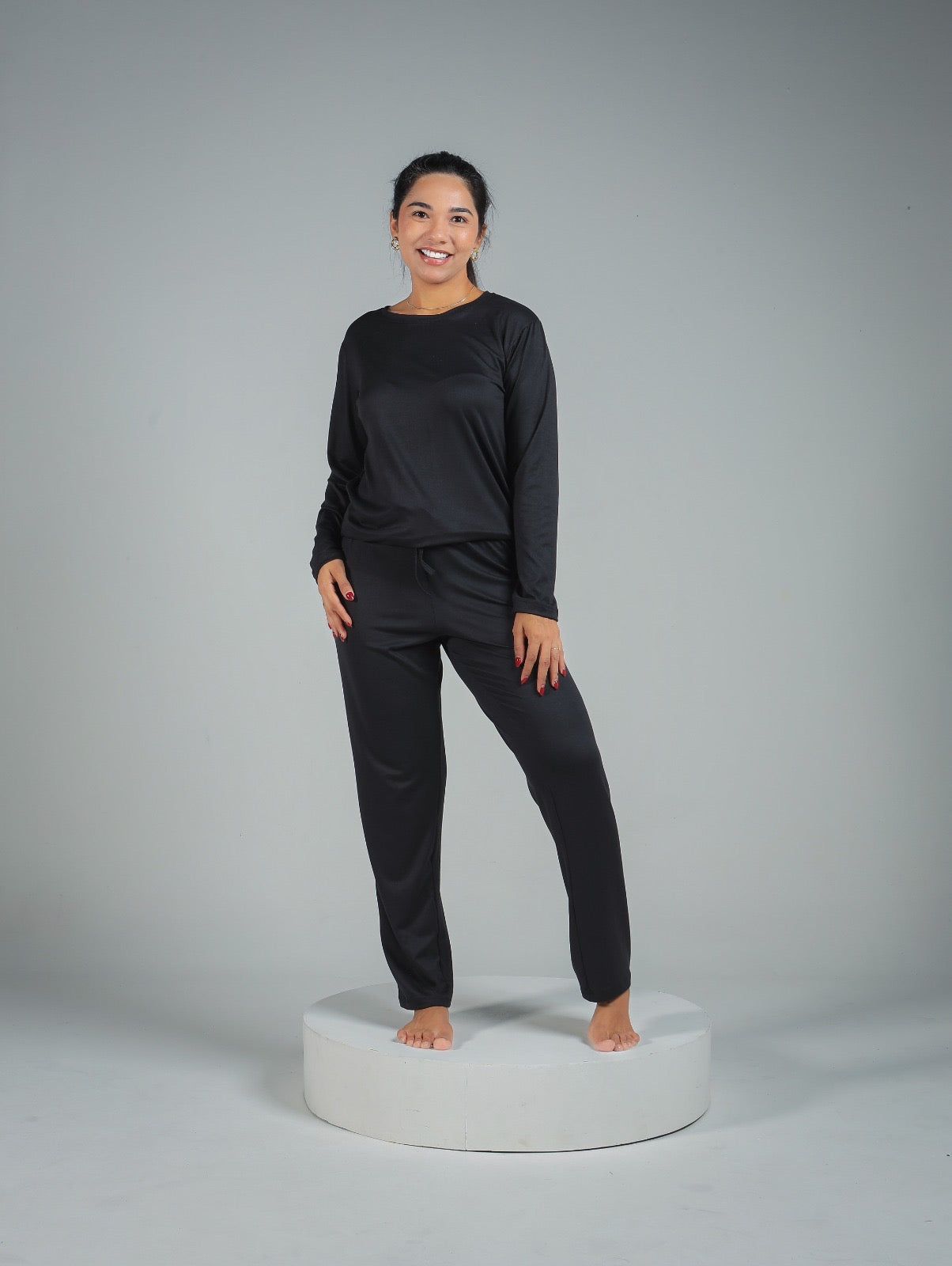 PIJAMA LONGO - PRETO LISO