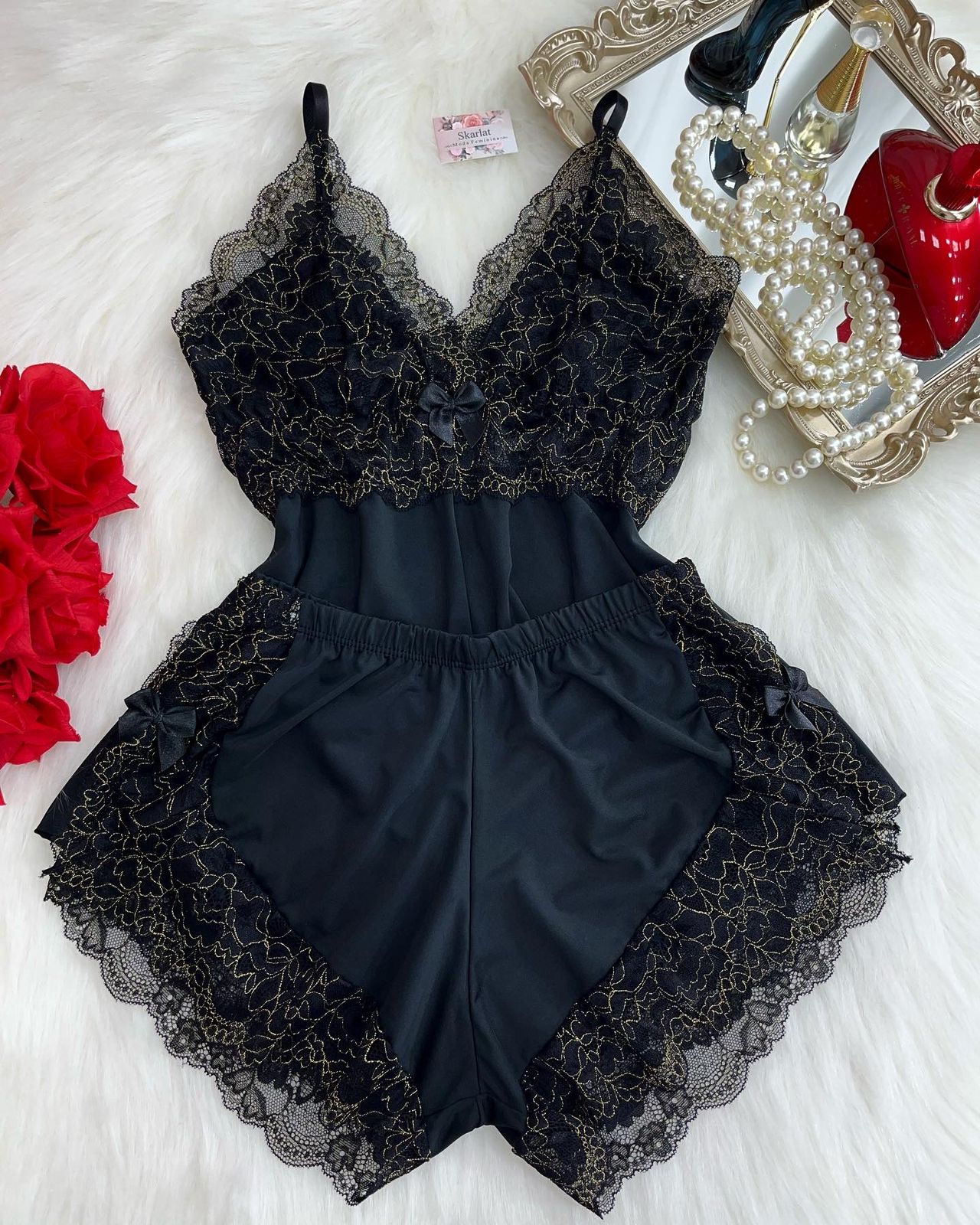 Baby doll Ayme - preto c/dourado