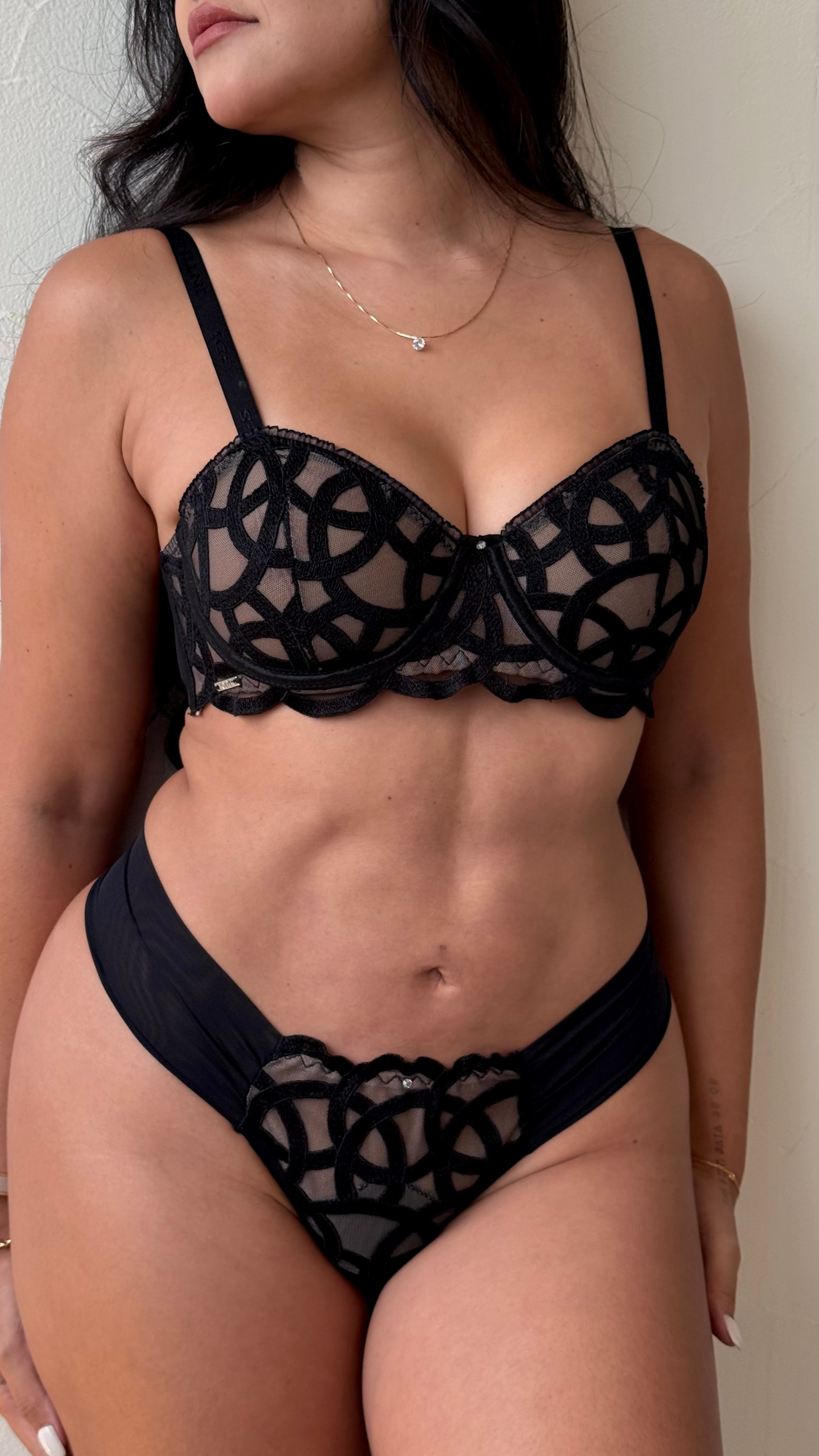 Aura Set - Black