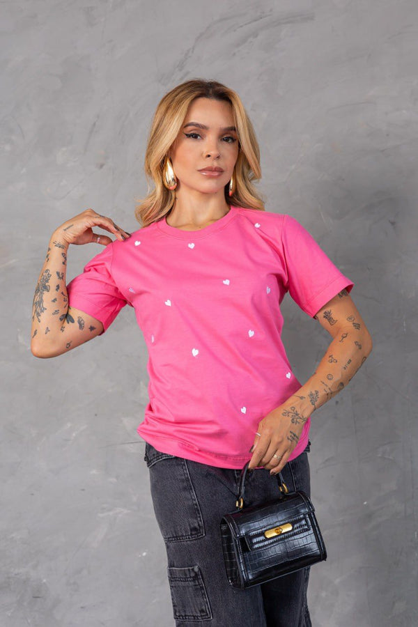 T-shirt Tradicional - Bordado - Coração