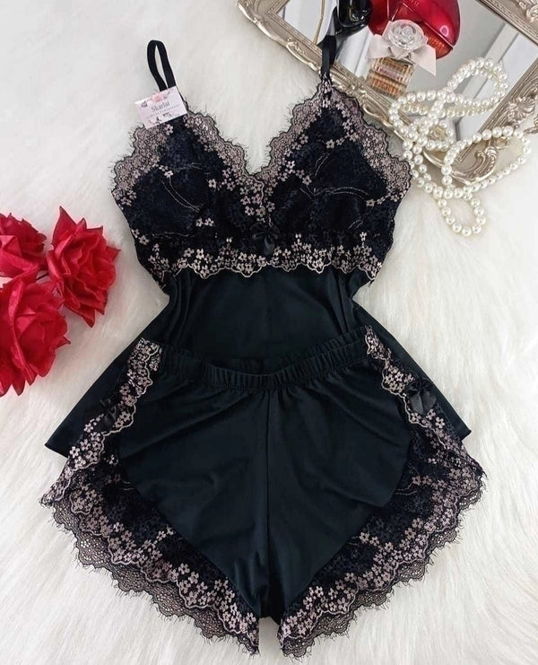 Baby doll chantilly - preto com dourado