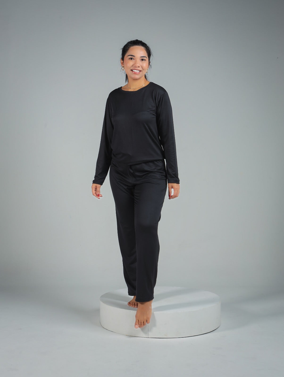 PIJAMA LONGO - PRETO LISO